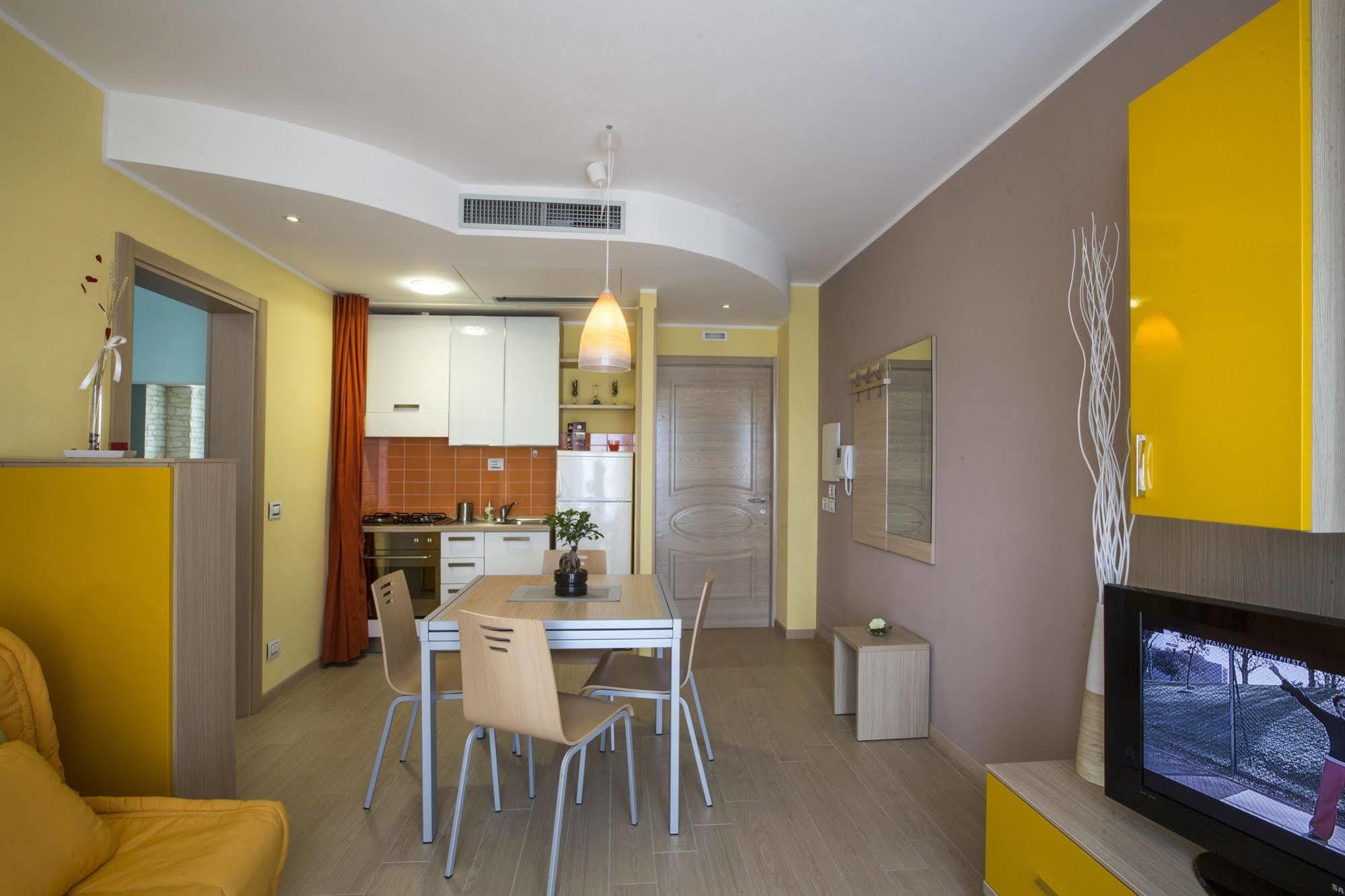 Residence Belohorizonte Macerata Esterno foto